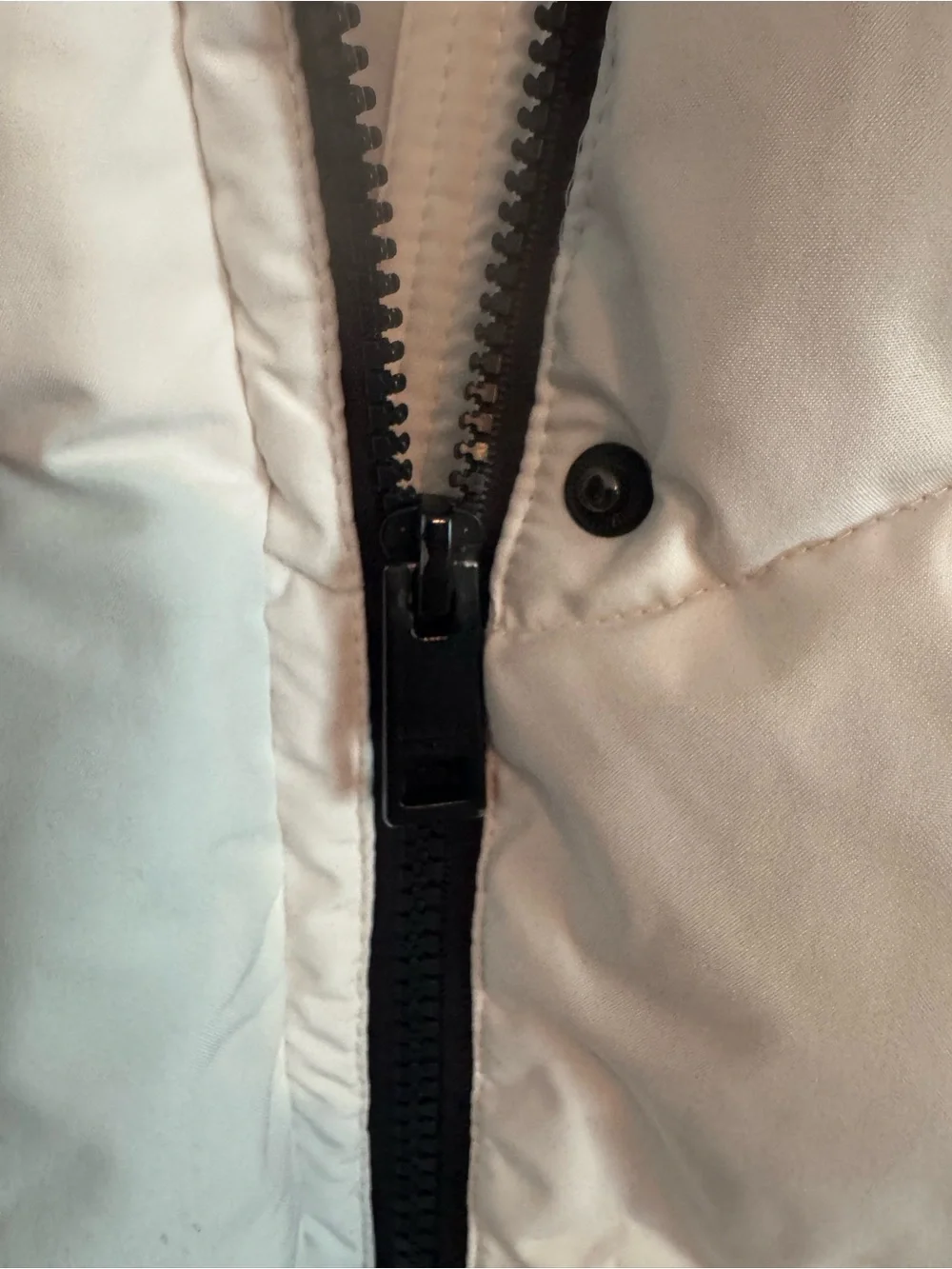 Michael Kors White Quilted Puffer Jacket with Black Faux Fur Trim